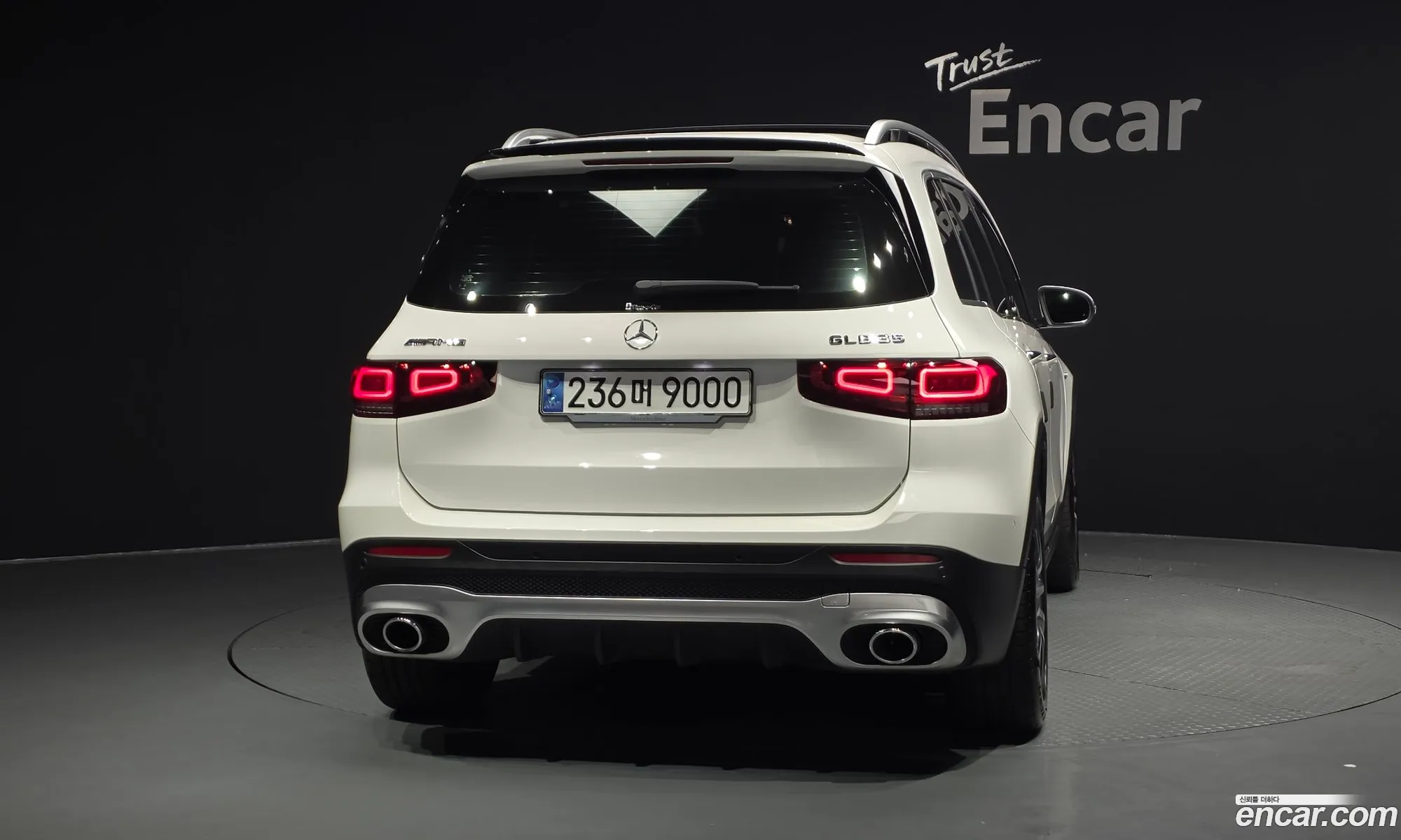 Mercedes-Benz GLB-Class X247 2023 — 17