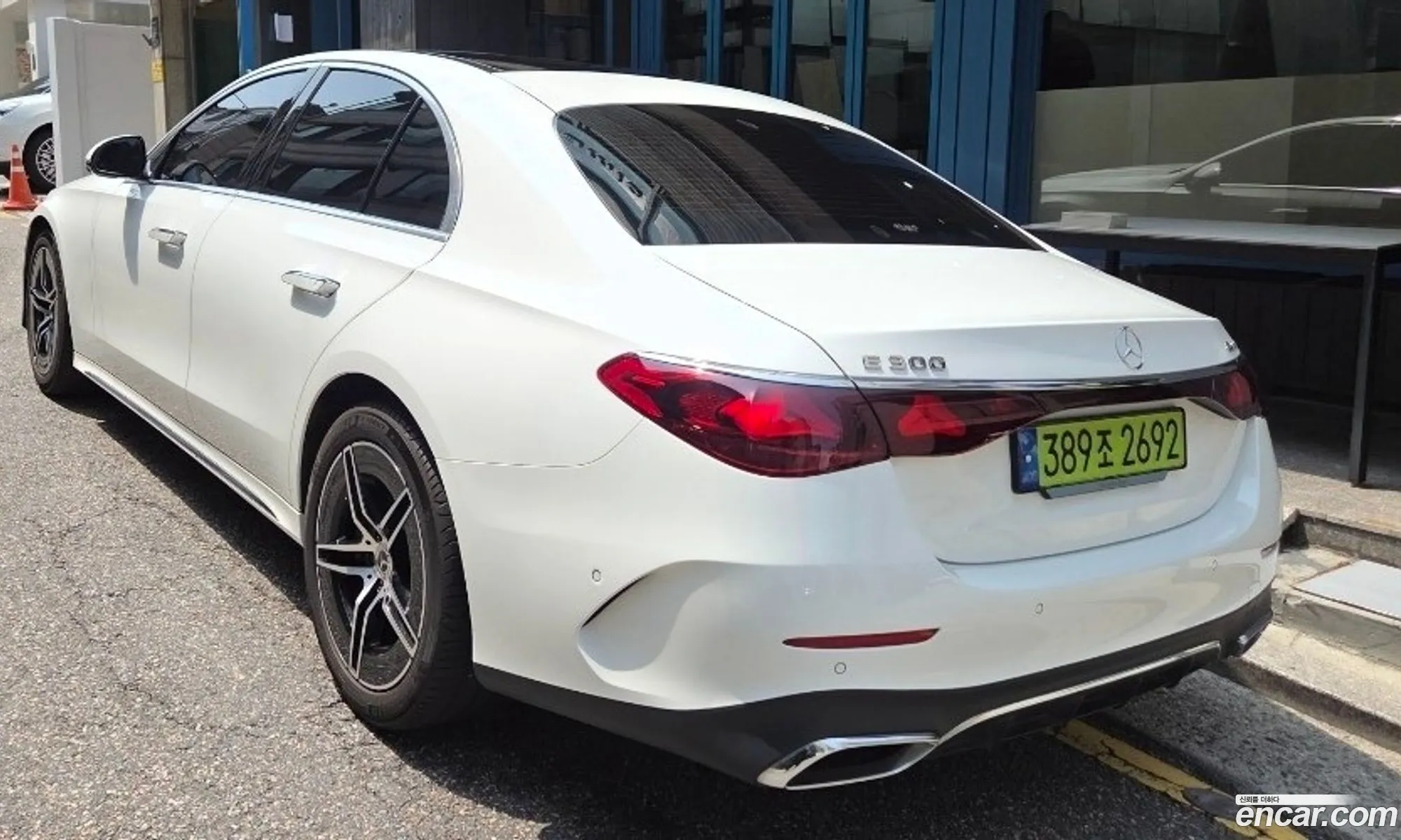 Mercedes-Benz E-Class W214 2024 — 3