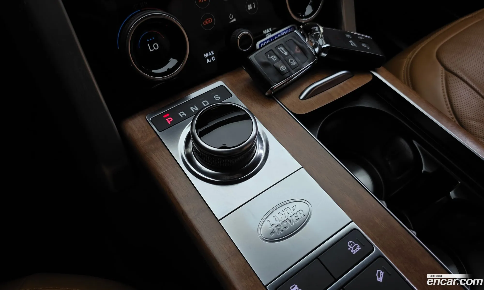 Land Rover Range Rover 2018 SALGA3BJ5JA510884 — 3
