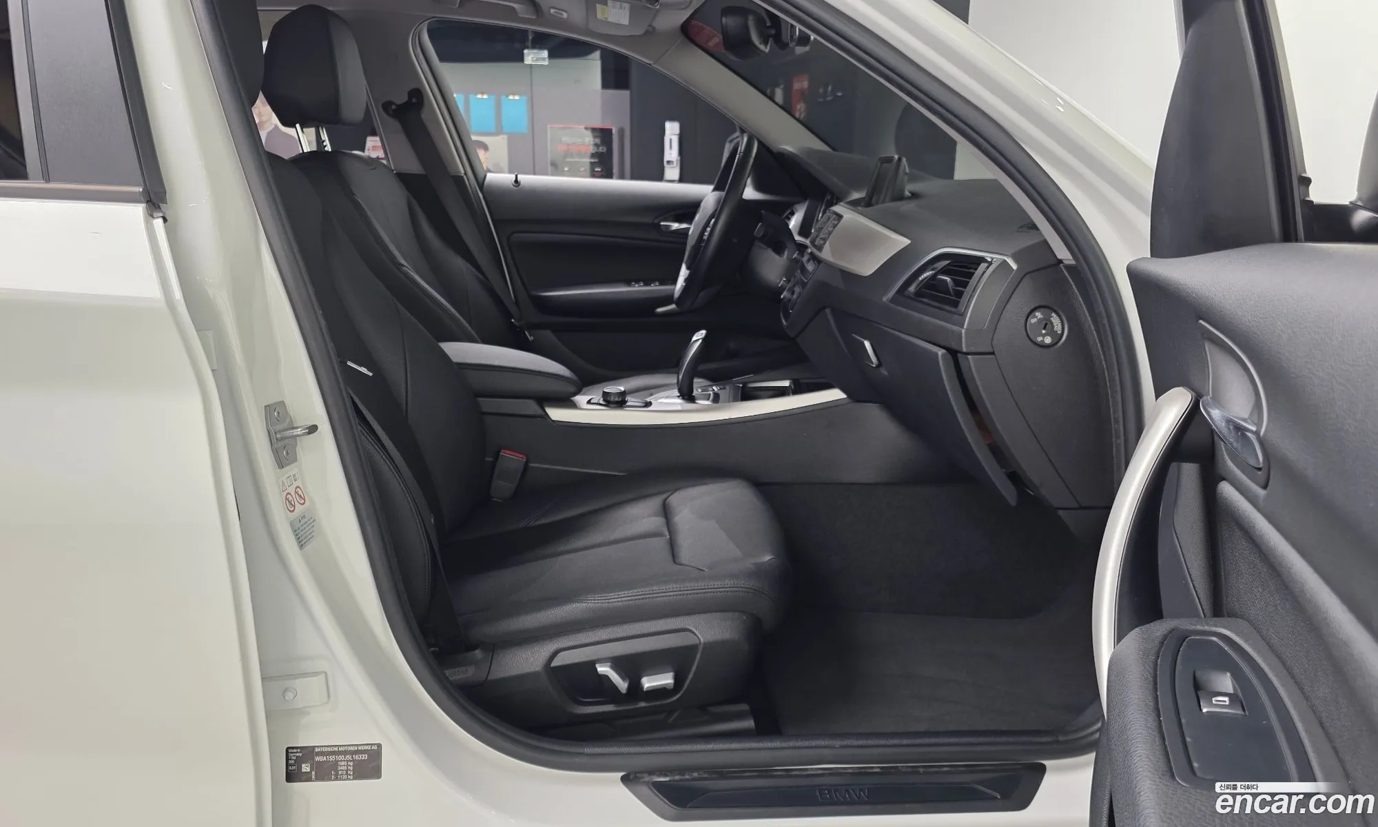 BMW 1 Series 2018 WBA1S5100J5L16333 — 19