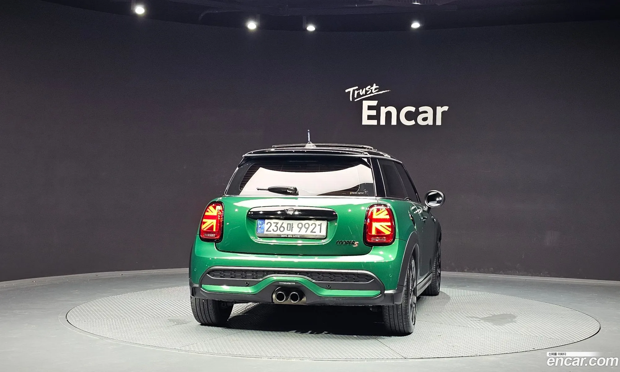 Mini Cooper S 2023 WMW61DH03P2U23296 — 13