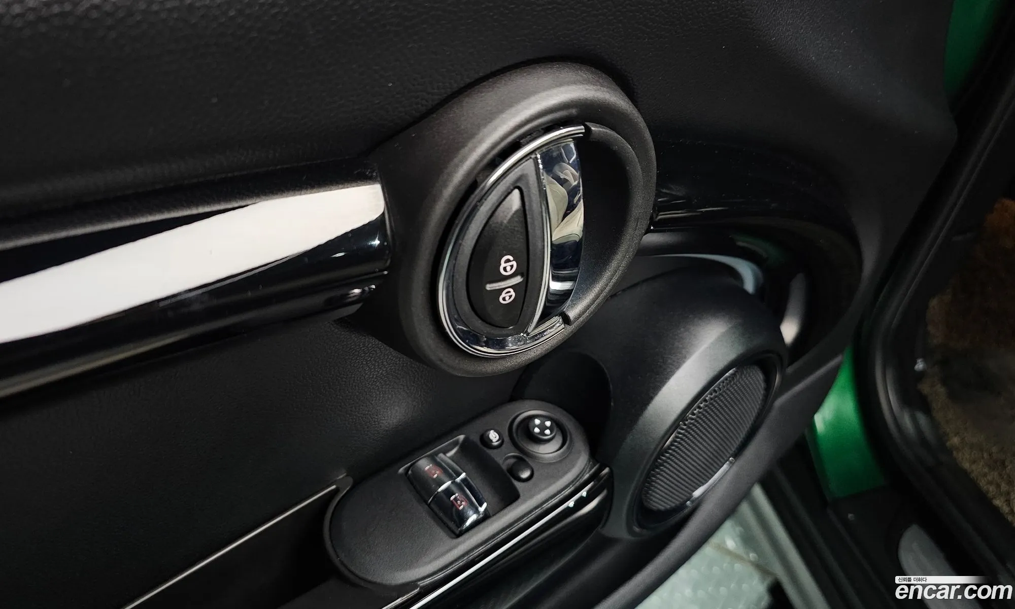 Mini Cooper S 2023 WMW61DH03P2U23296 — 8