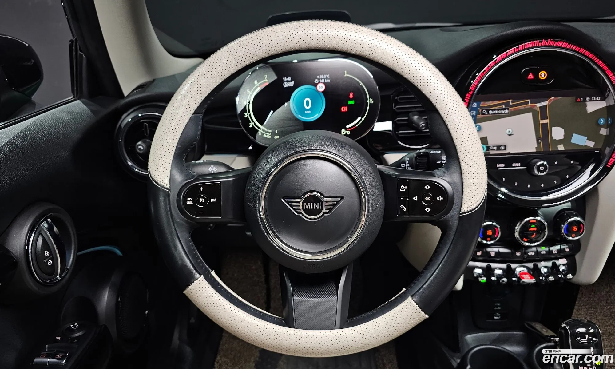 Mini Cooper S 2023 WMW61DH03P2U23296 — 4