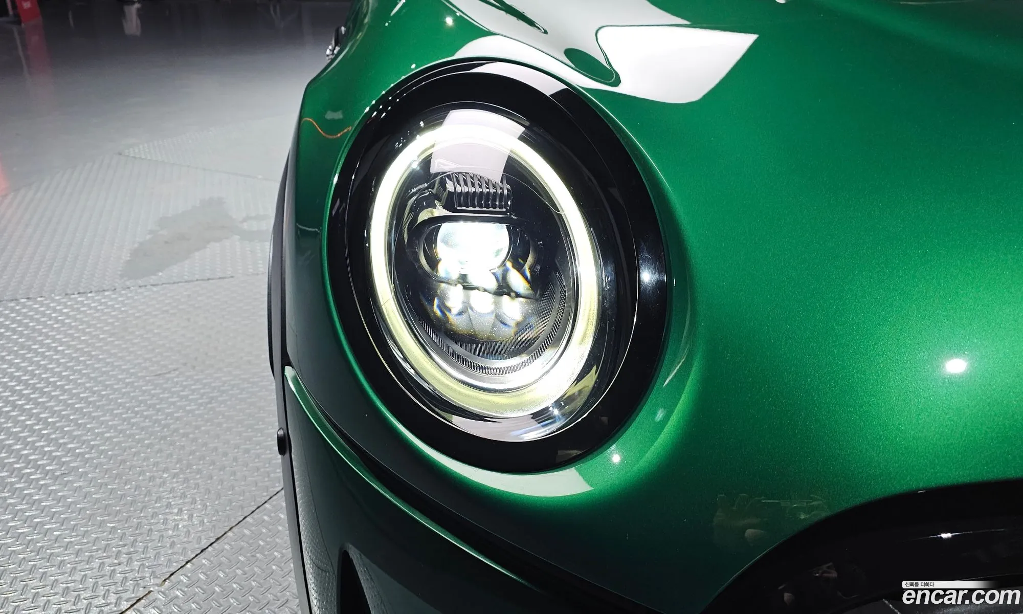 Mini Cooper S 2023 WMW61DH03P2U23296 — 26