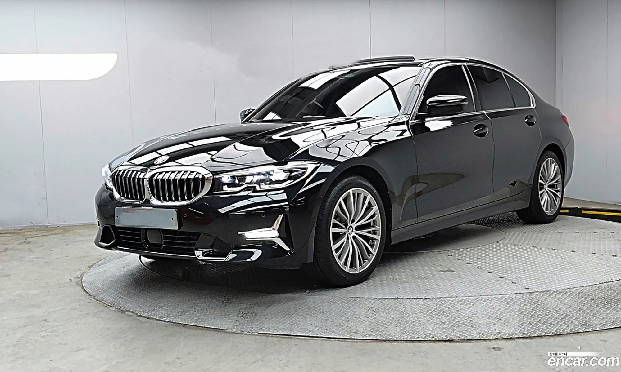 BMW 3 Series 2022 — 18