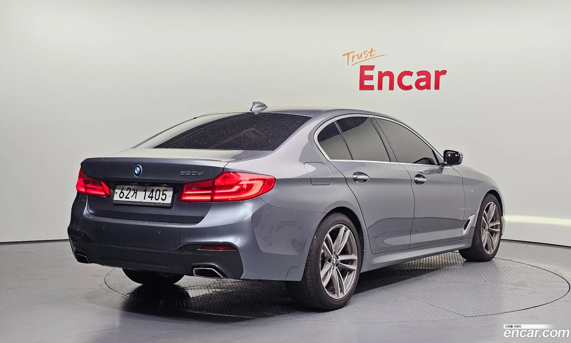 BMW 5 Series 2018 WBAJC310XJDB91464 — 4