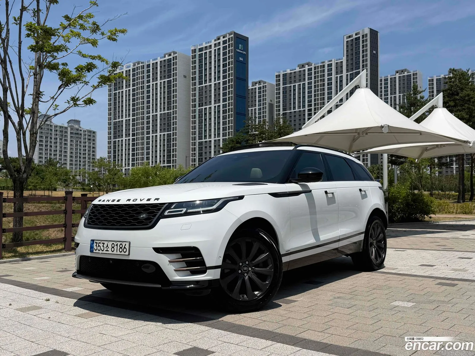 Land Rover Range Rover Velar 2021 — 13