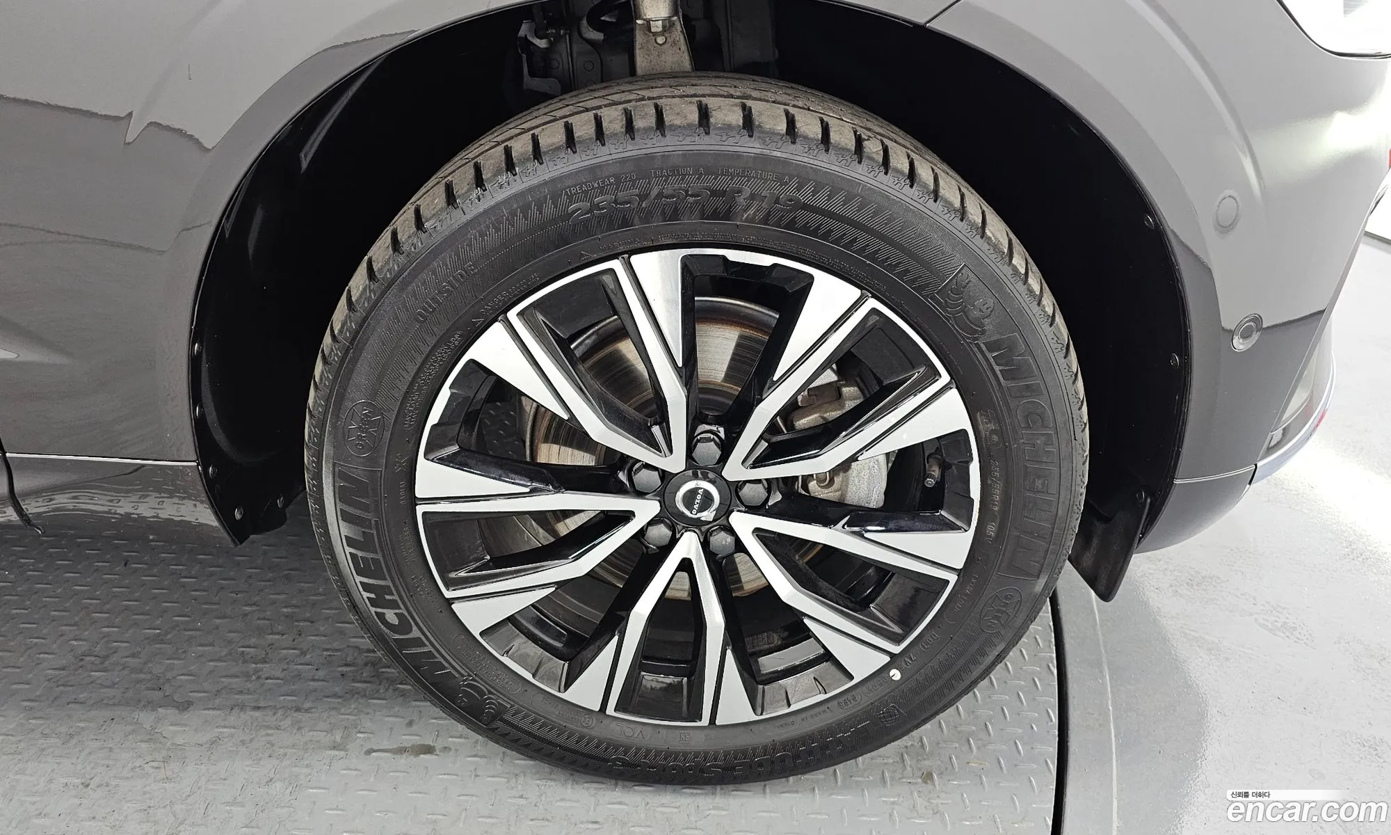 Volvo XC60 2023 LYVUZL122RB772749 — 17