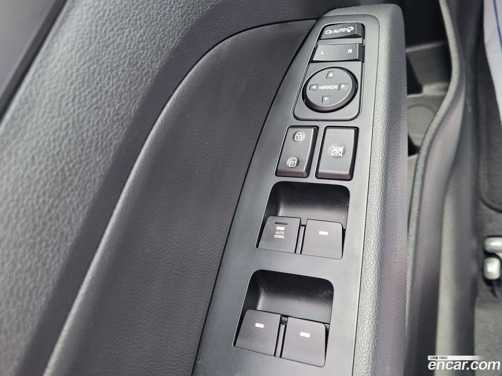 Hyundai Elantra AD 2018 — 4