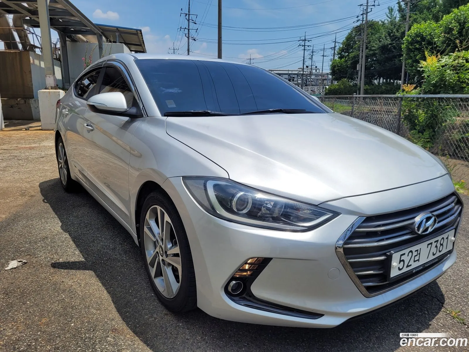 Hyundai Elantra AD 2018 — 14