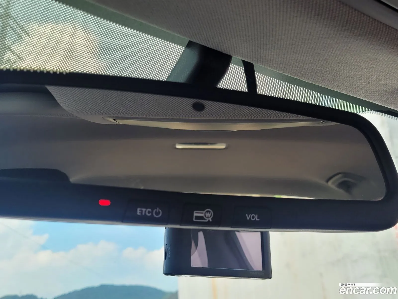Hyundai Elantra AD 2018 — 17