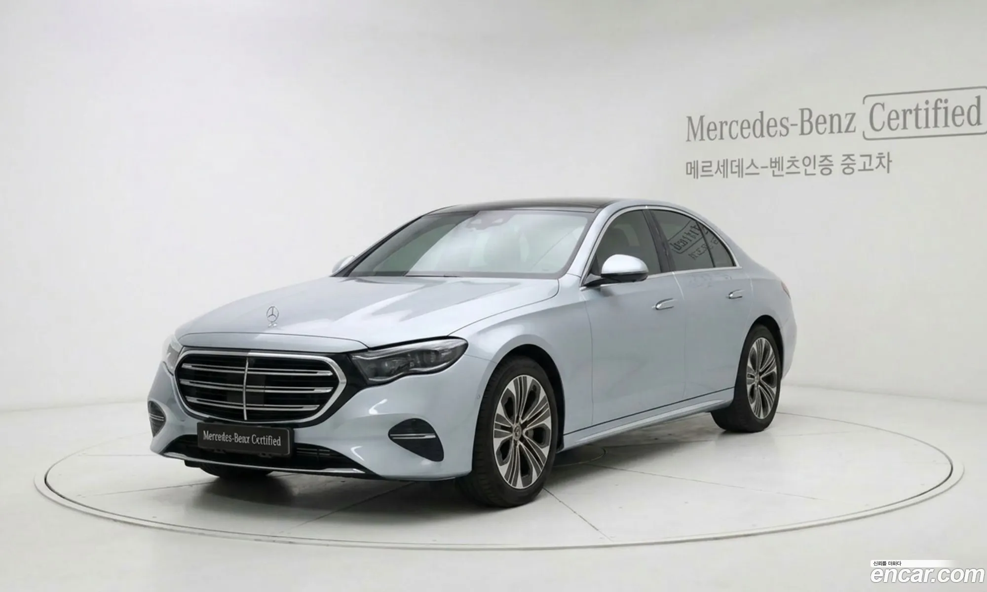 Mercedes-Benz E-Class W214 2025 — 5