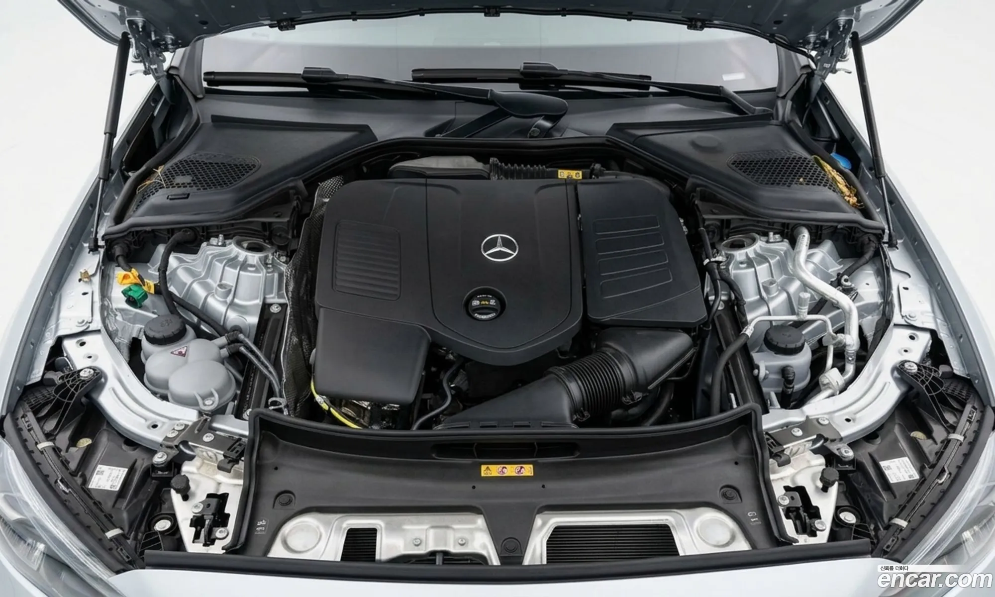 Mercedes-Benz E-Class W214 2025 — 4