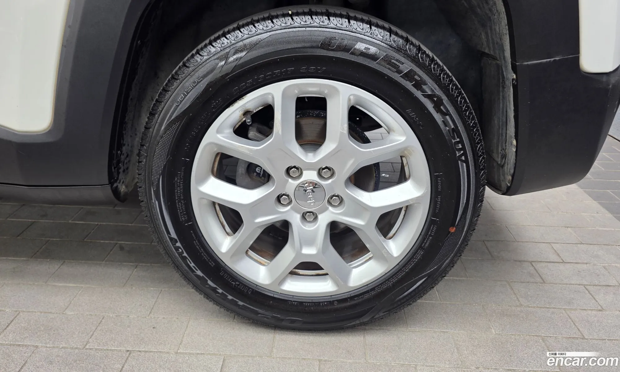 Jeep Renegade 2018 1C4BU0000JPH41779 — 16