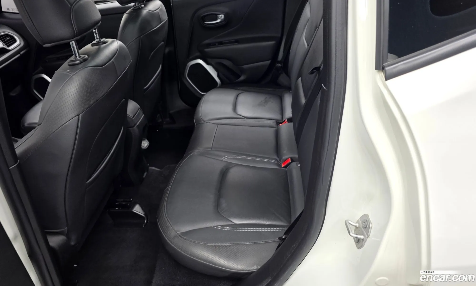 Jeep Renegade 2018 1C4BU0000JPH41779 — 17