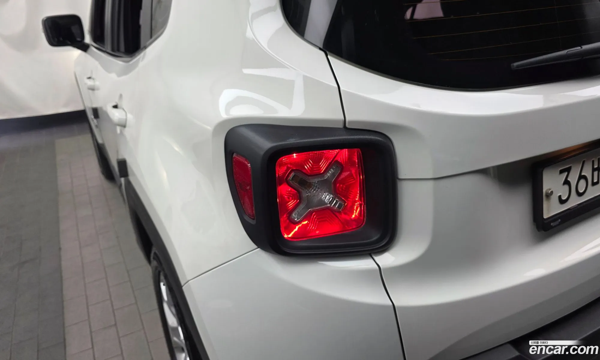 Jeep Renegade 2018 1C4BU0000JPH41779 — 21