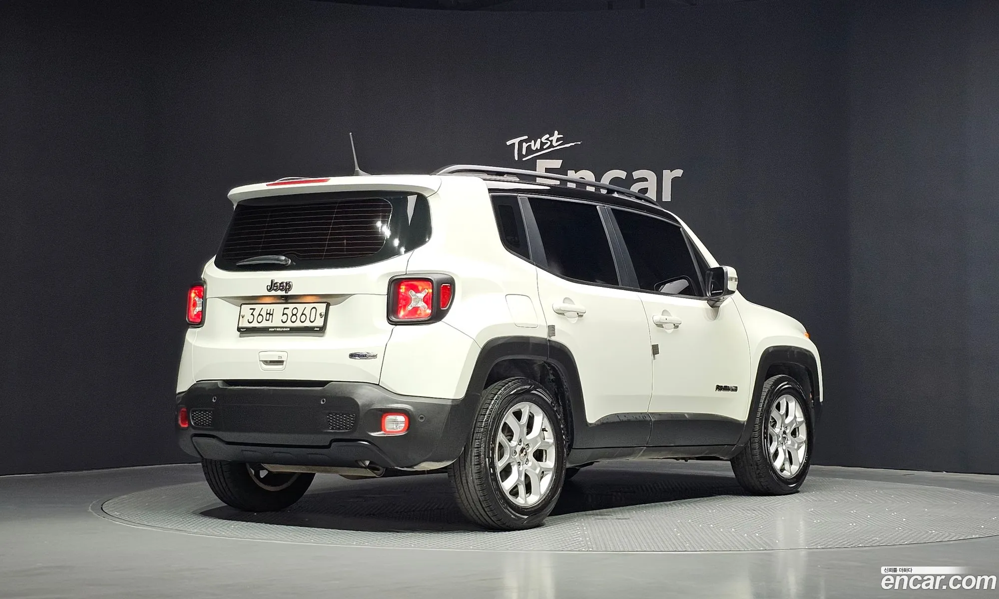 Jeep Renegade 2018 1C4BU0000JPH41779 — 4