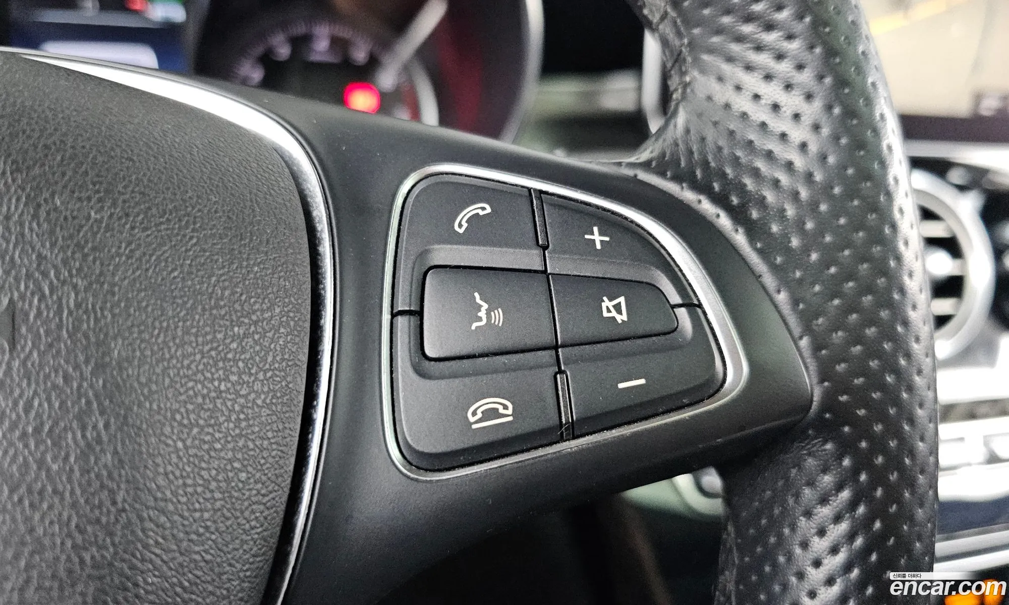 Mercedes-Benz GLC-Class X253 2018 — 18