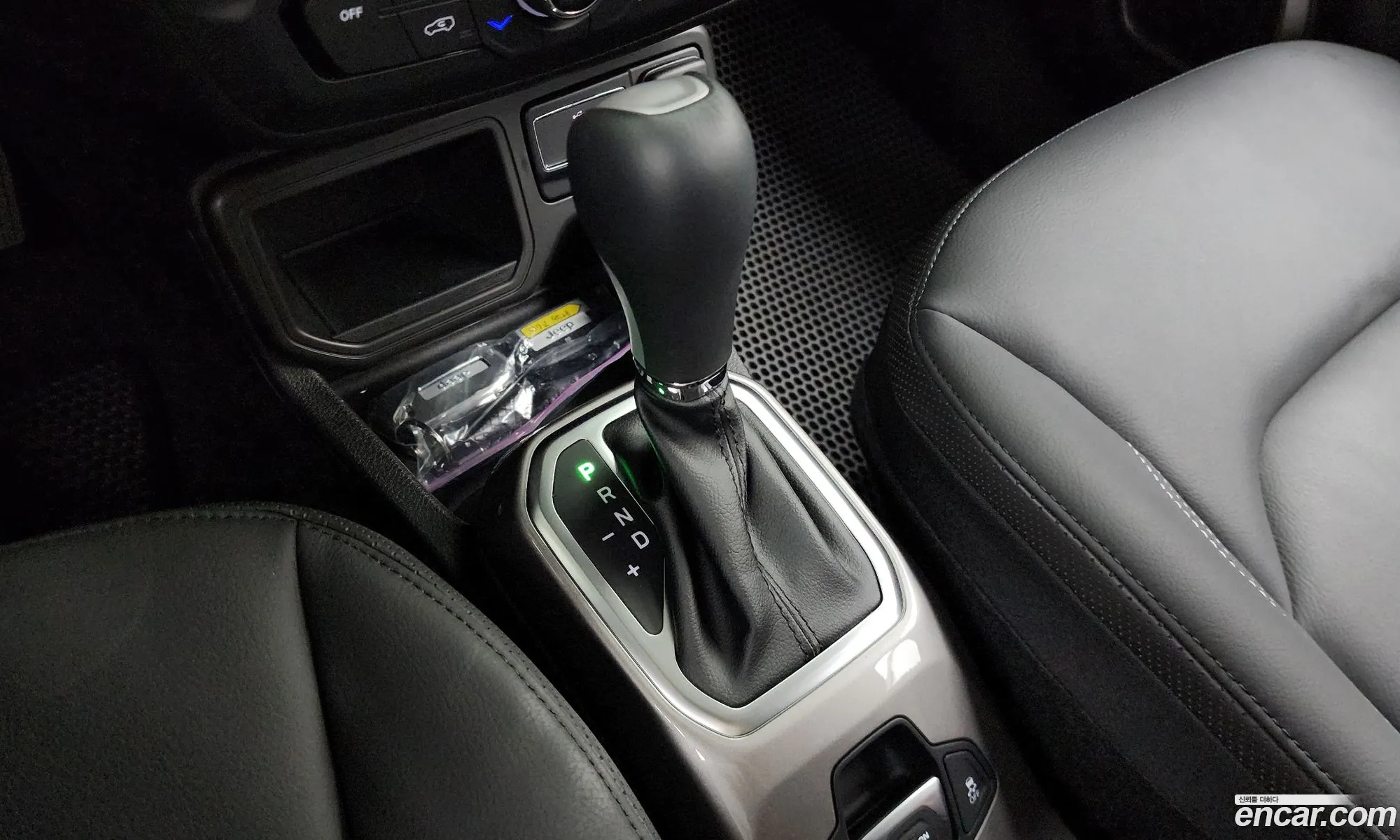 Jeep Renegade 2022 — 23