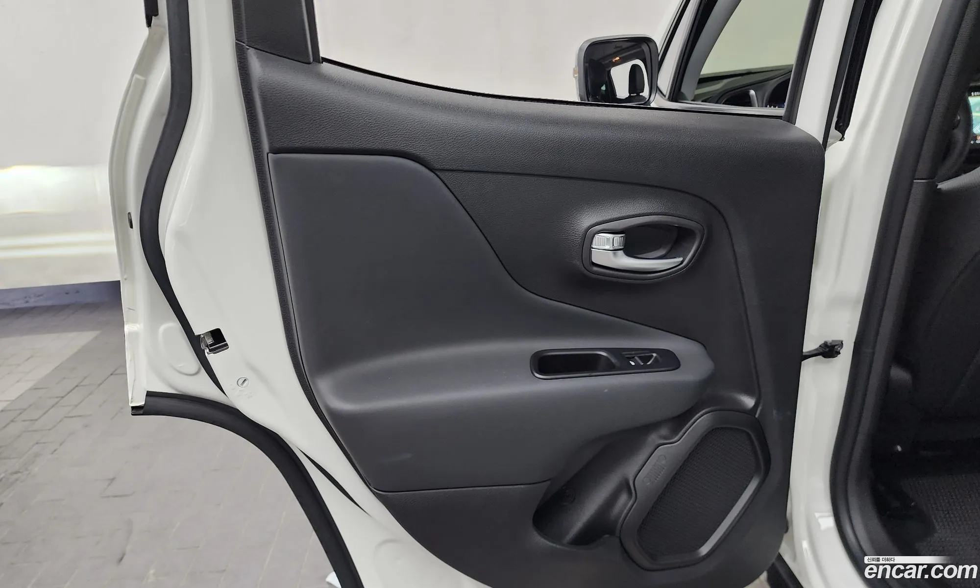 Jeep Renegade 2022 — 20