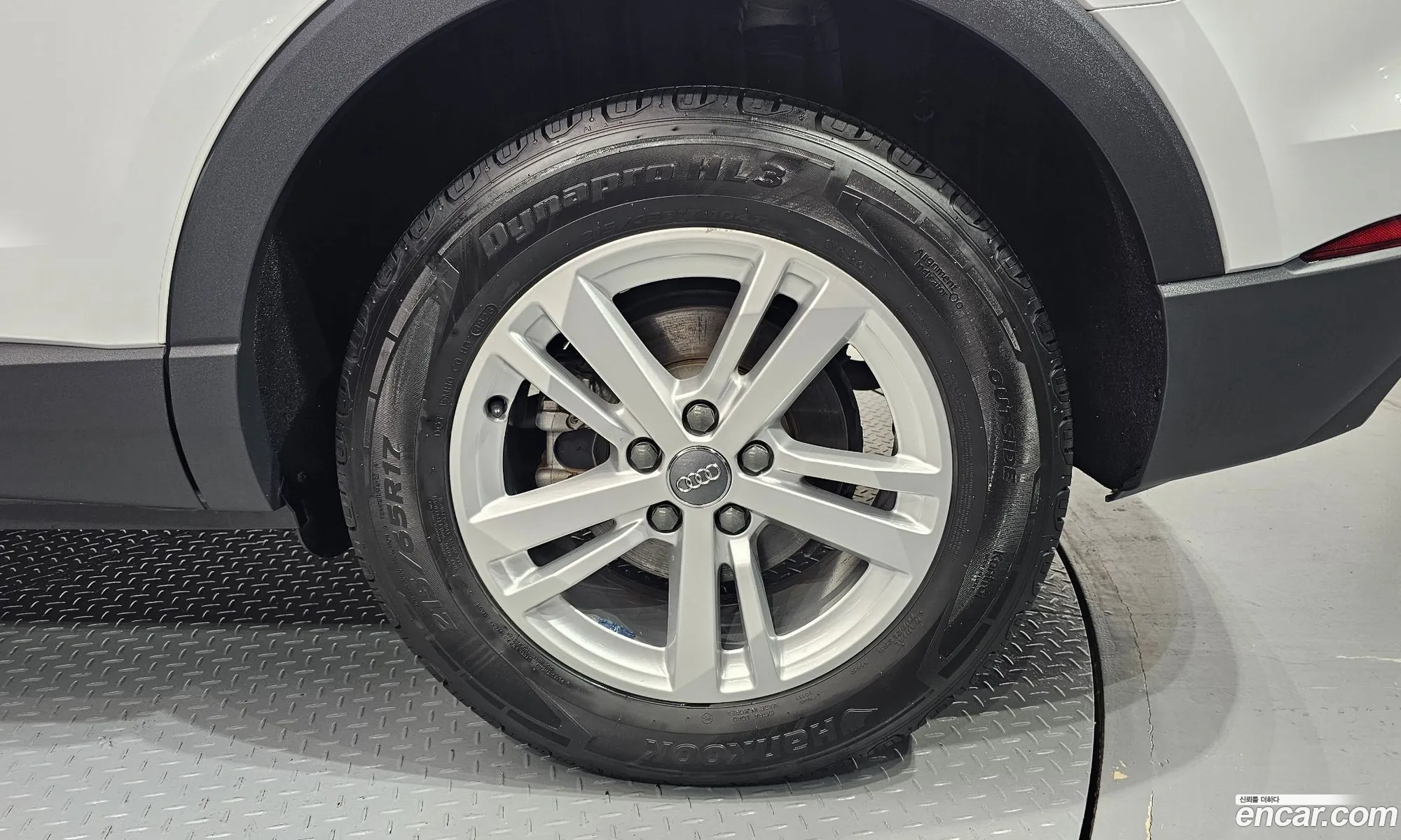 Audi Q3 2020 WAUZZZF33L1107736 — 17