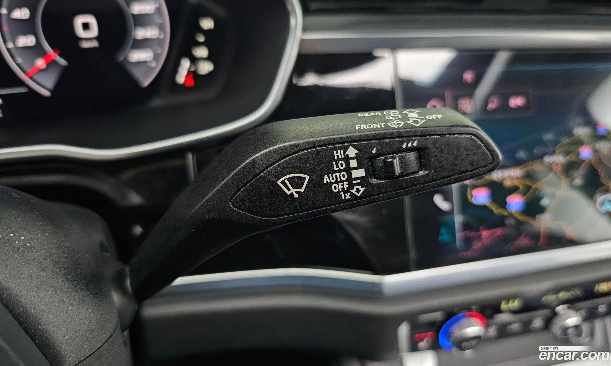 Audi Q3 2020 WAUZZZF33L1107736 — 4