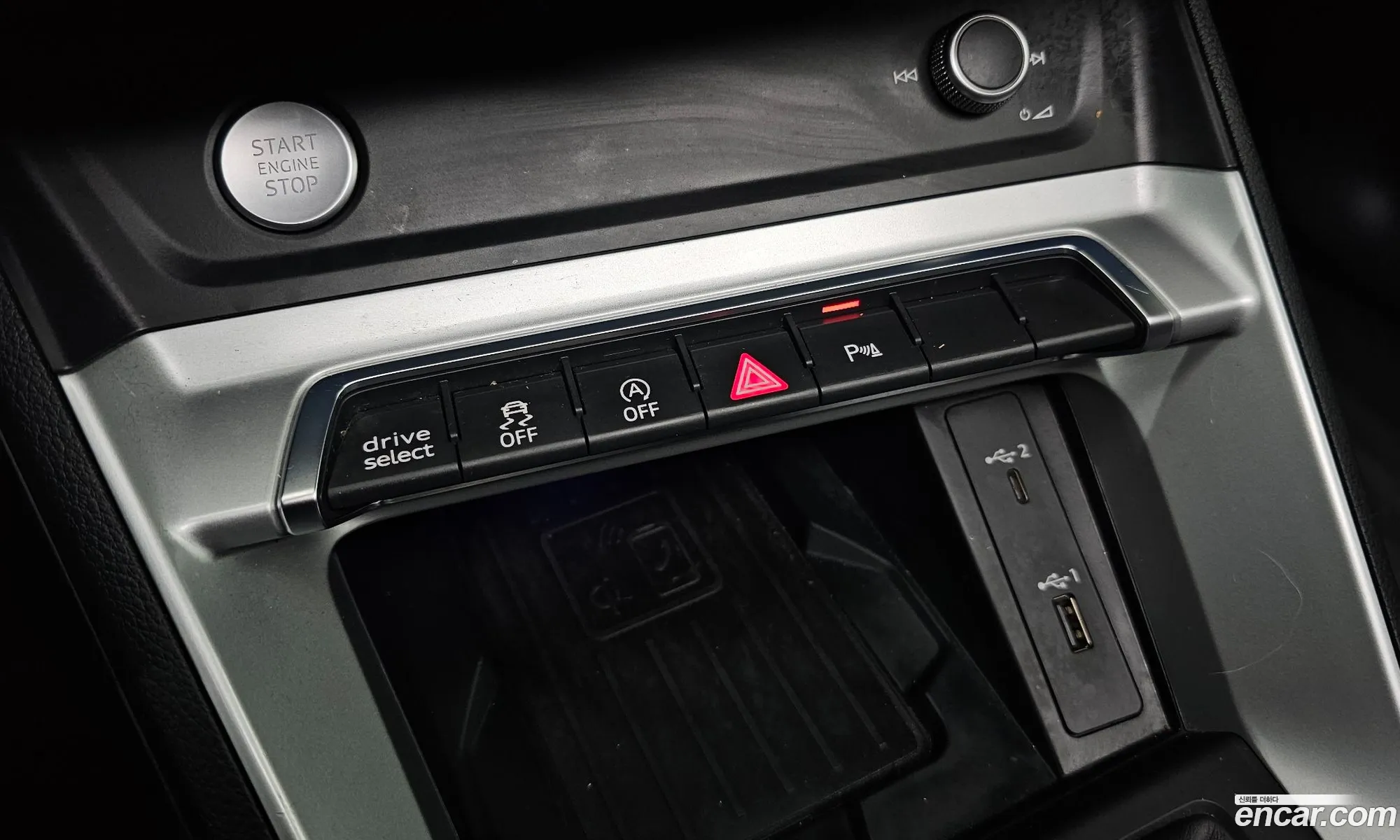 Audi Q3 2020 WAUZZZF33L1107736 — 25
