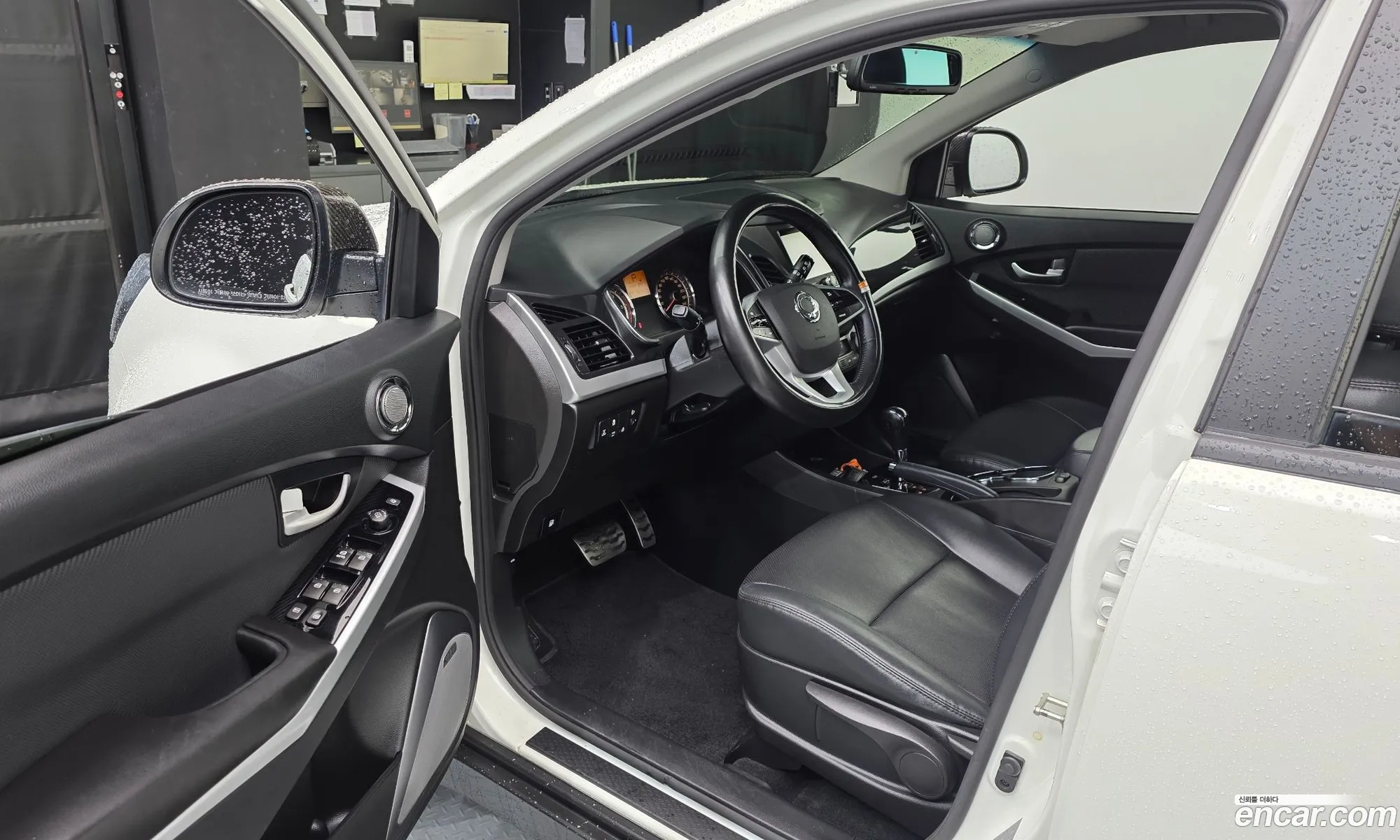 KG Mobility (SsangYong) Style Korando C 2018 — 13