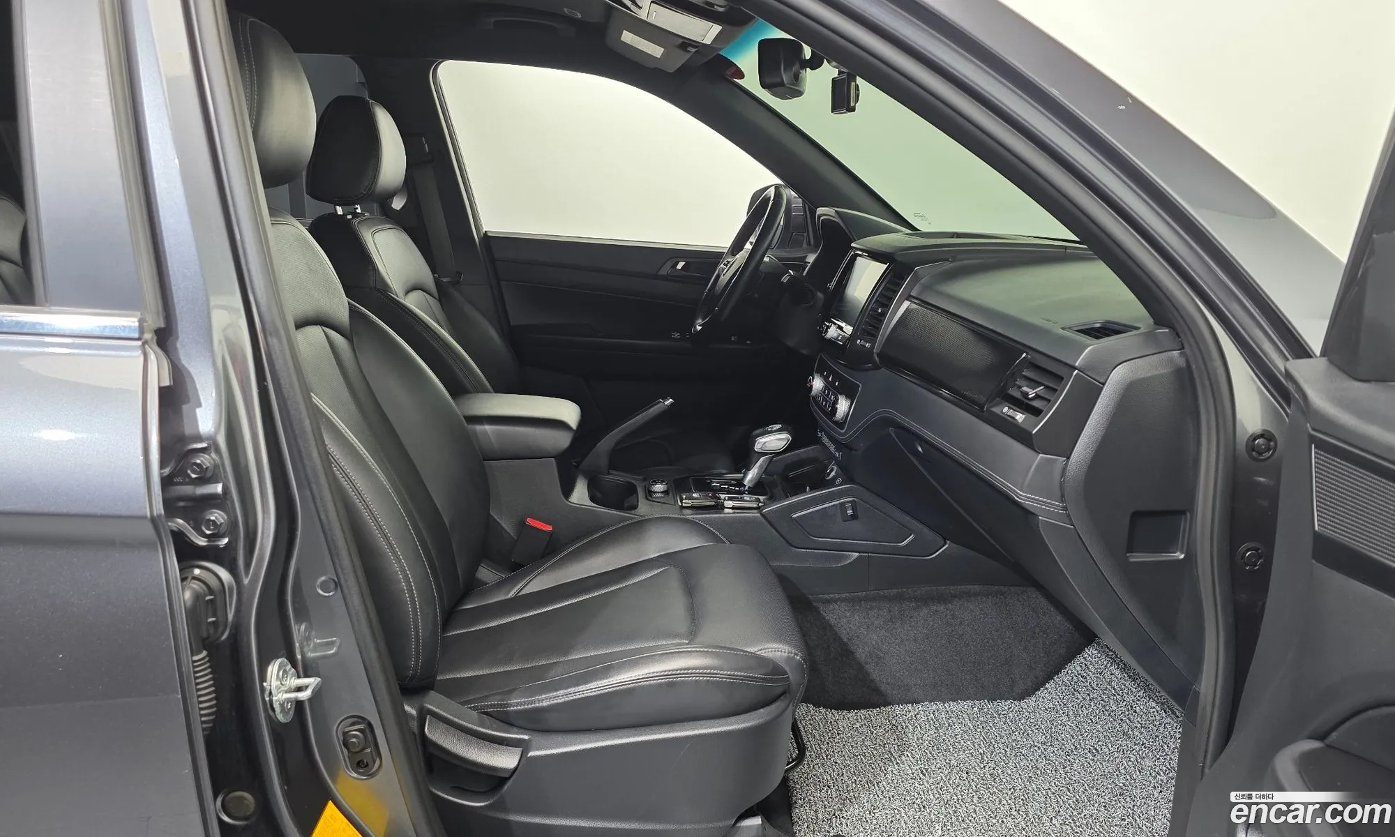 KG Mobility (SsangYong) Rexton Sports Khan 2019 — 29