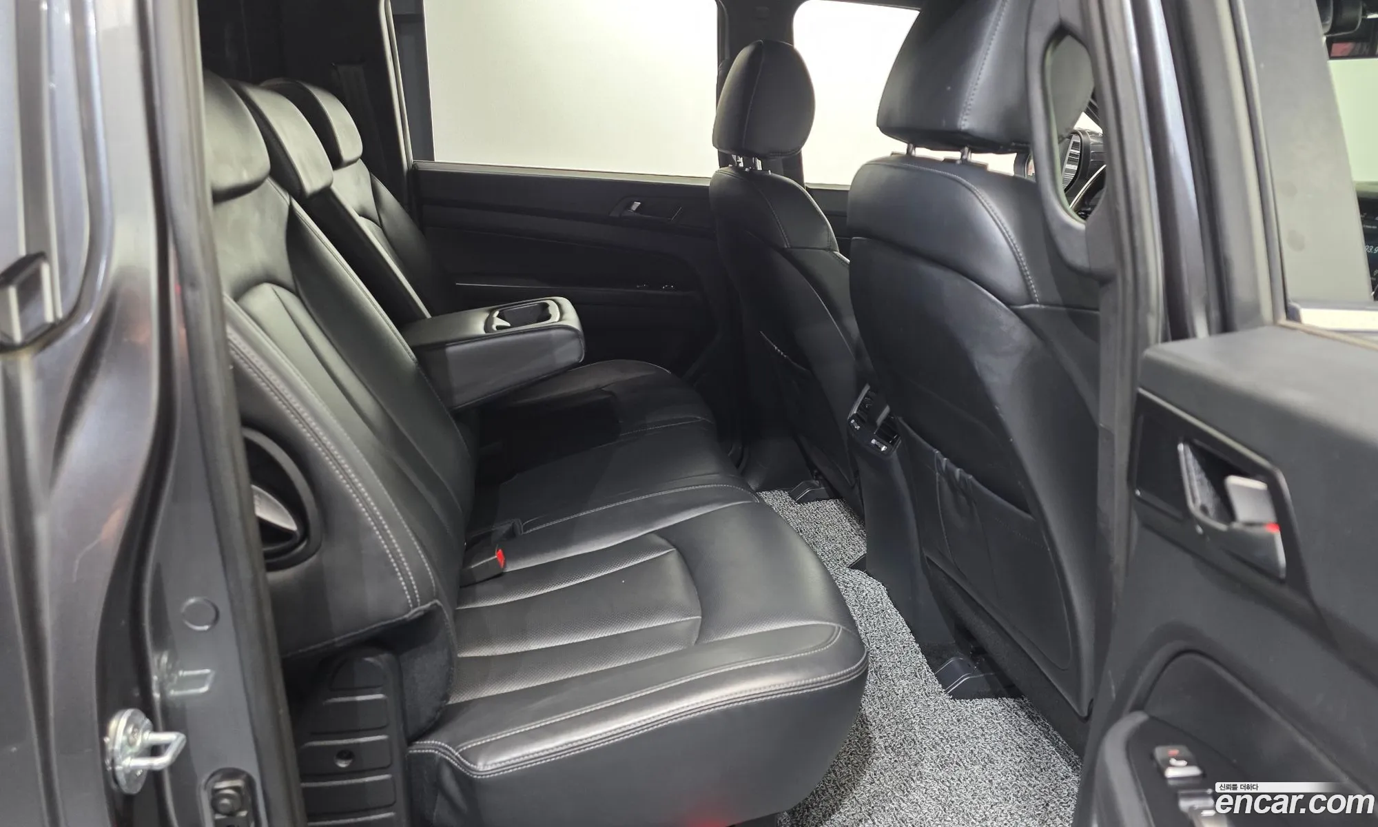 KG Mobility (SsangYong) Rexton Sports Khan 2019 — 14