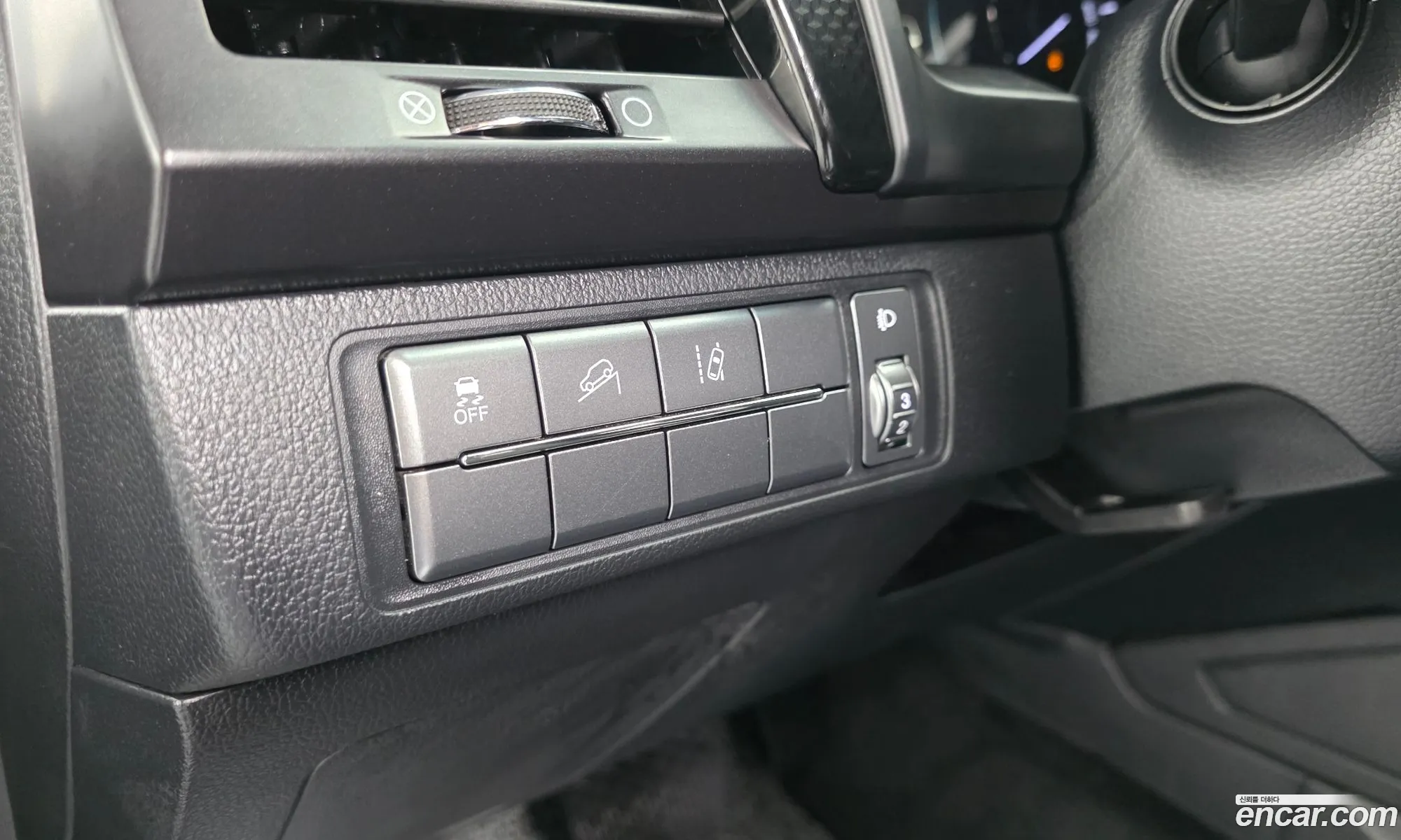 KG Mobility (SsangYong) Rexton Sports Khan 2019 — 12