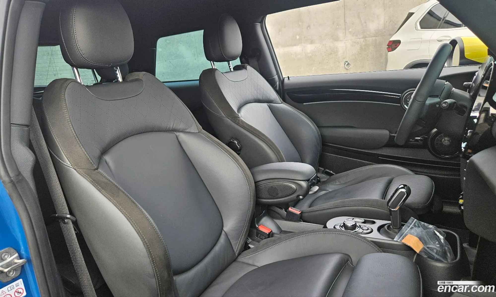 Mini Cooper Electric 2023 — 7