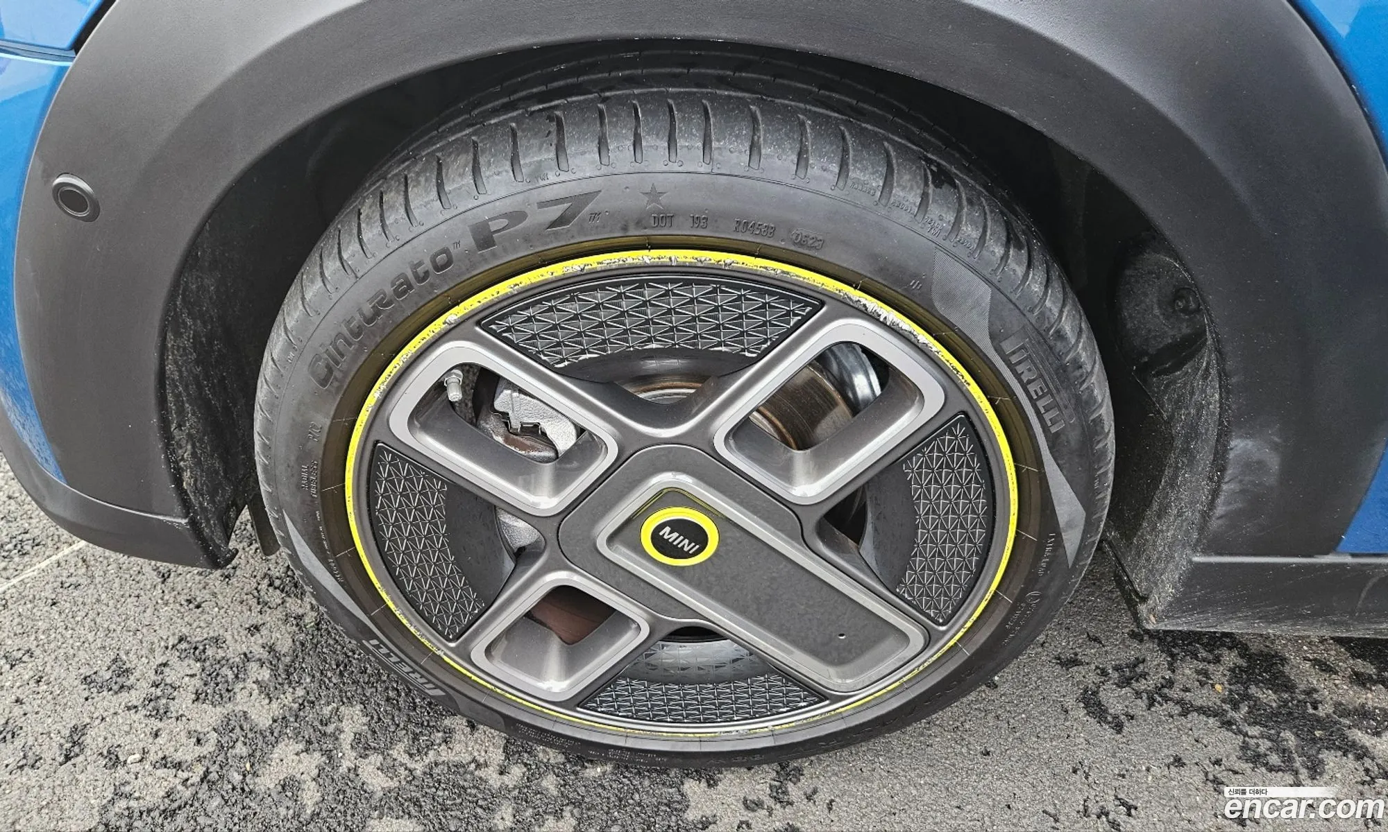 Mini Cooper Electric 2023 — 11