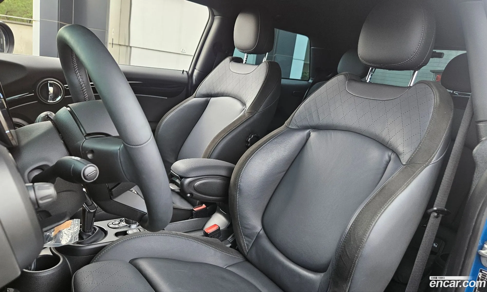 Mini Cooper Electric 2023 — 4
