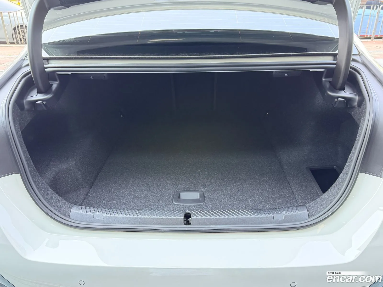 BMW i5 2025 — 4