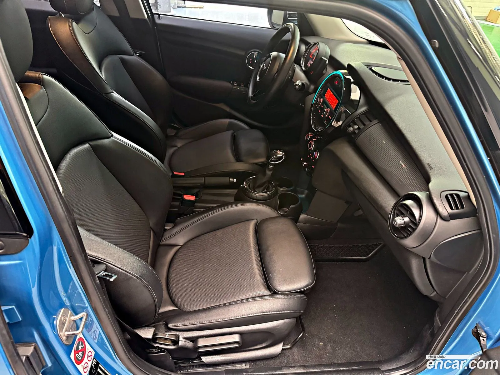 Mini Cooper 2017 — 16