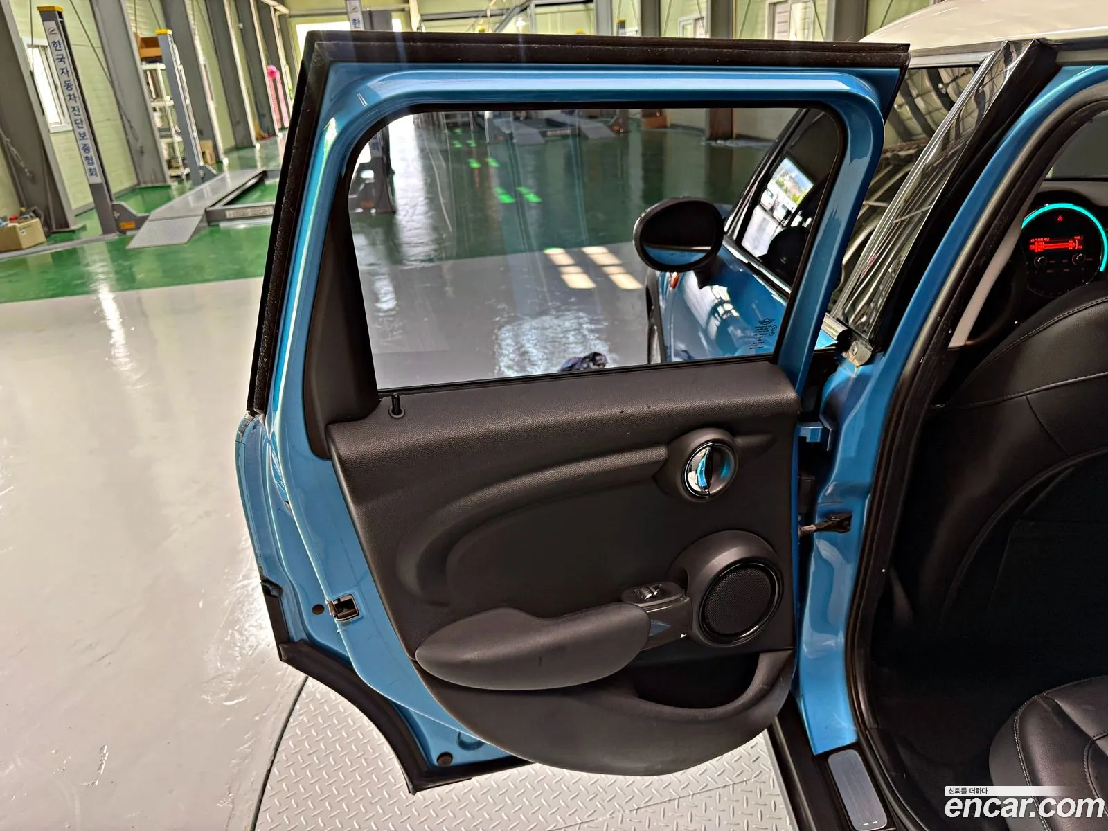 Mini Cooper 2017 — 7