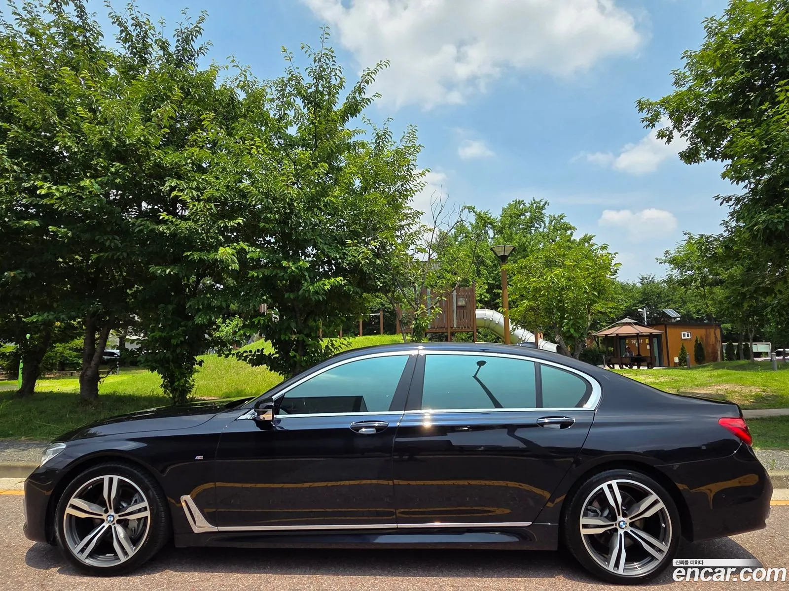 BMW 7 Series 2018 — 20