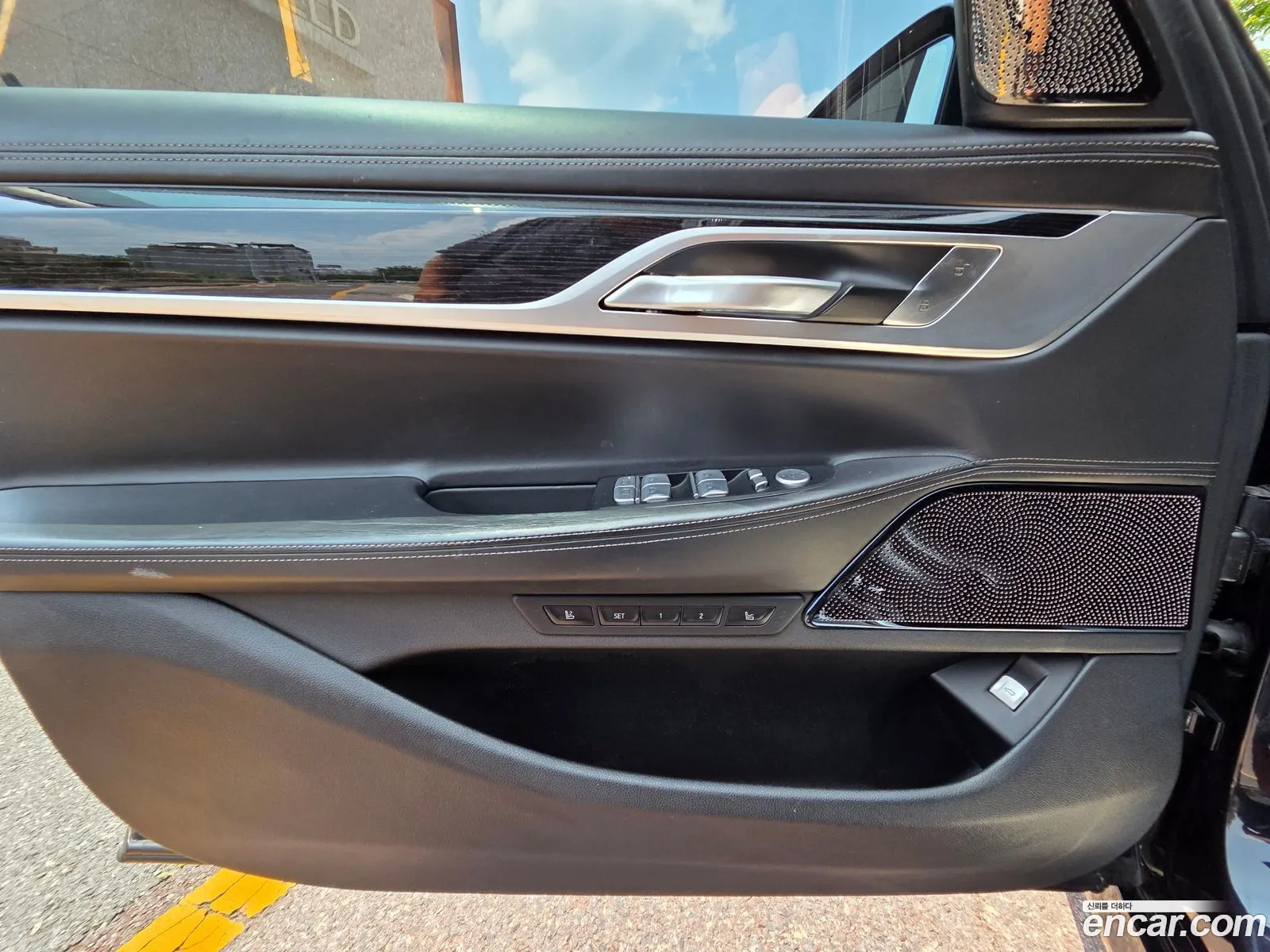 BMW 7 Series 2018 — 16