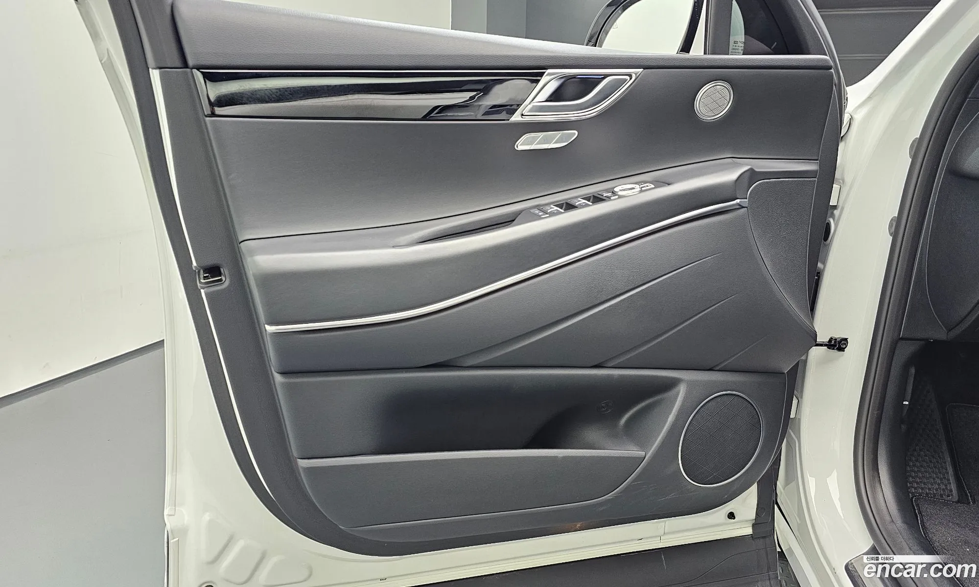 Genesis GV80 2023 — 14