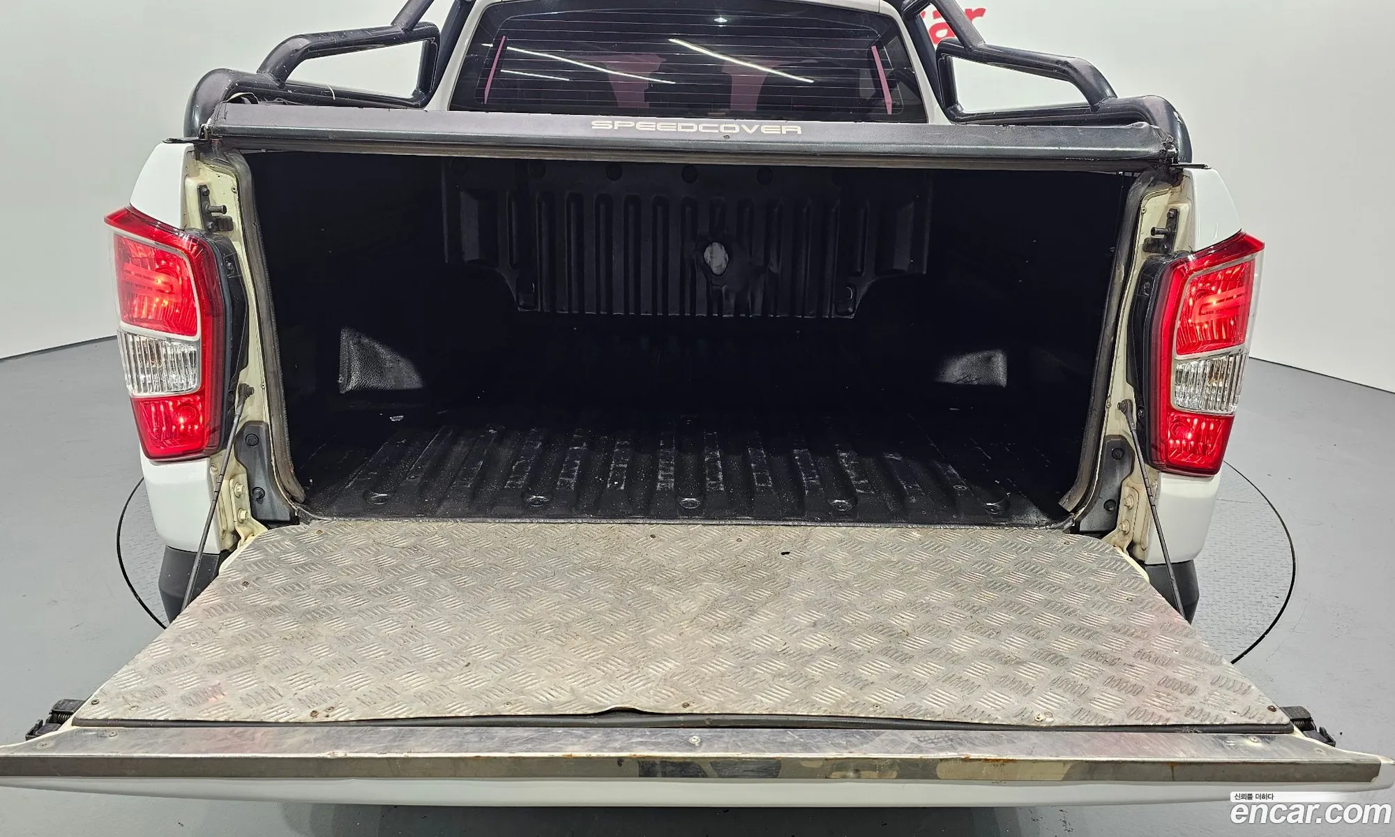 KG Mobility (SsangYong) Rexton Sports Khan 2019 — 10