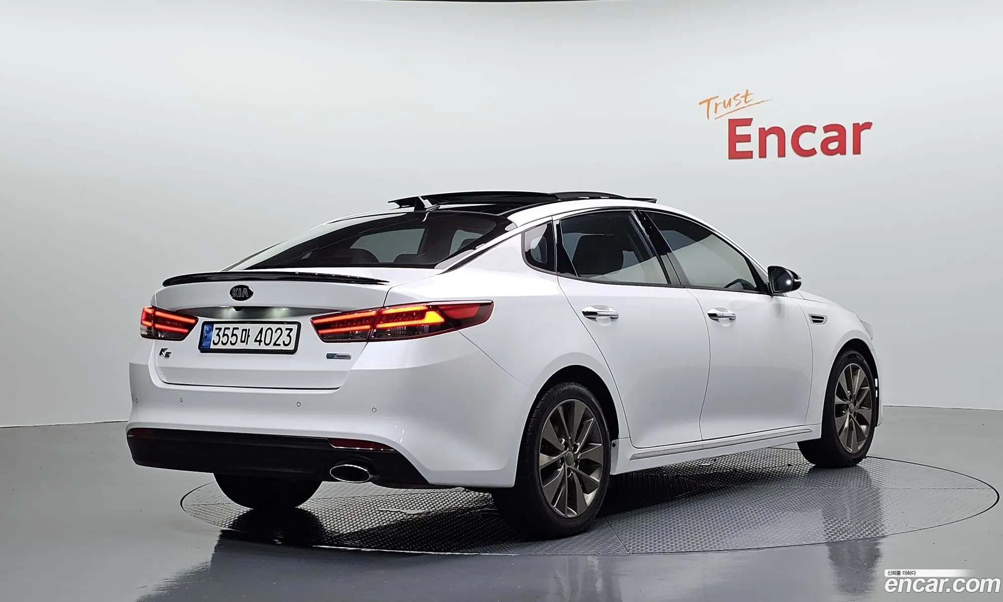 Kia K5 2015 — 28