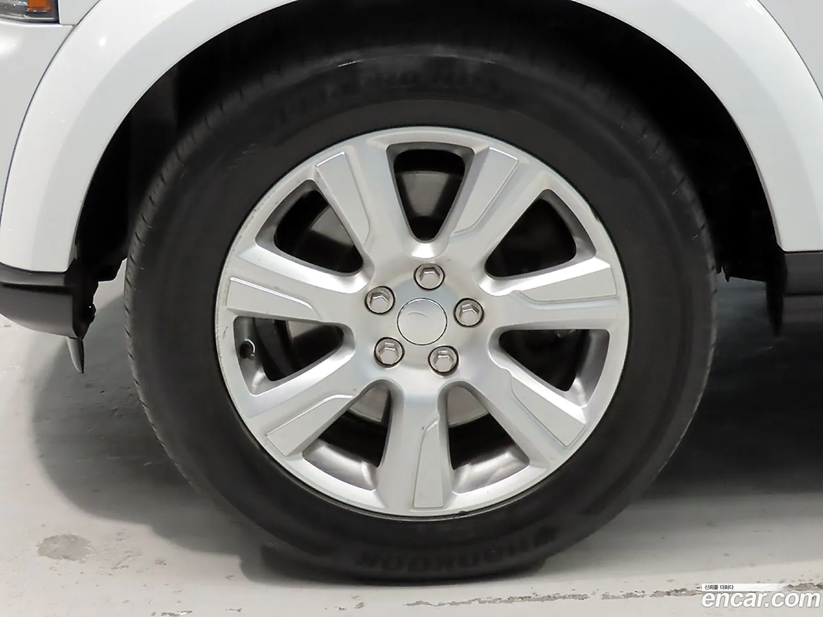 Land Rover Discovery 4 2013 — 18