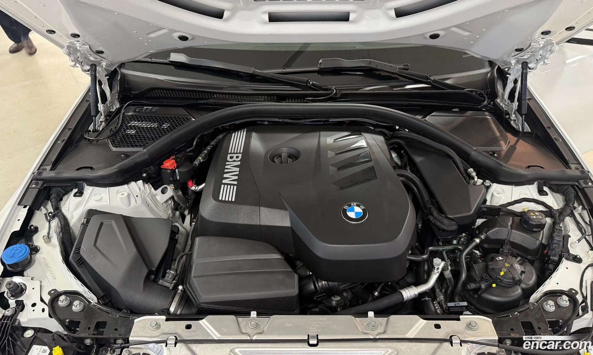 BMW 3 Series 2025 — 18