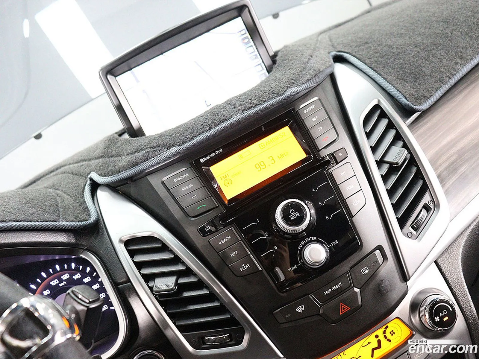 KG Mobility (SsangYong) Korando C 2015 — 16