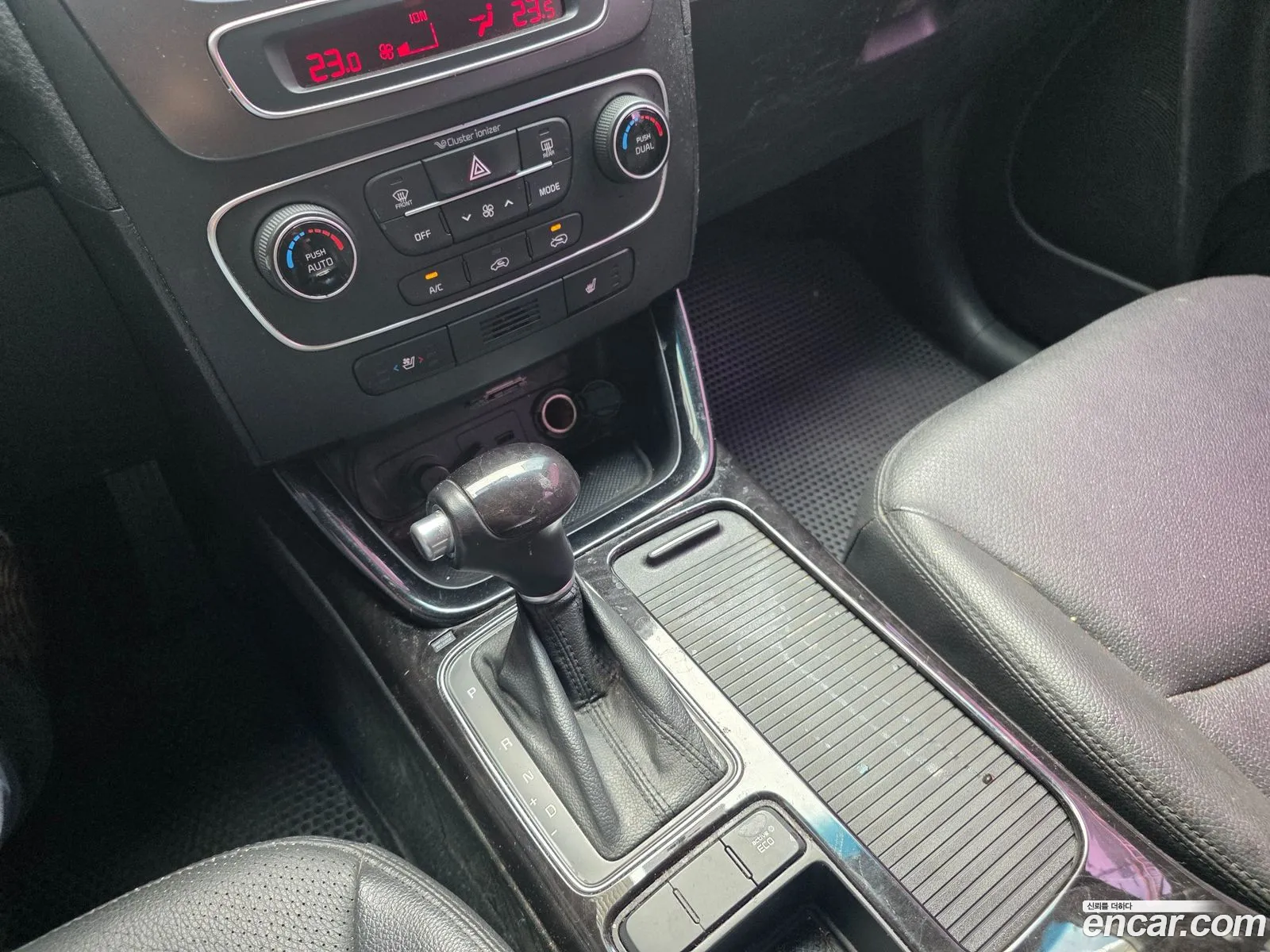 Kia Sorento R 2013 — 6