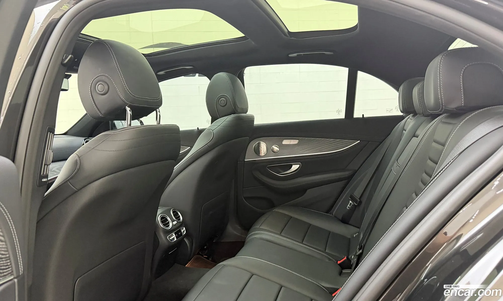Mercedes-Benz E-Class W213 2021 — 13