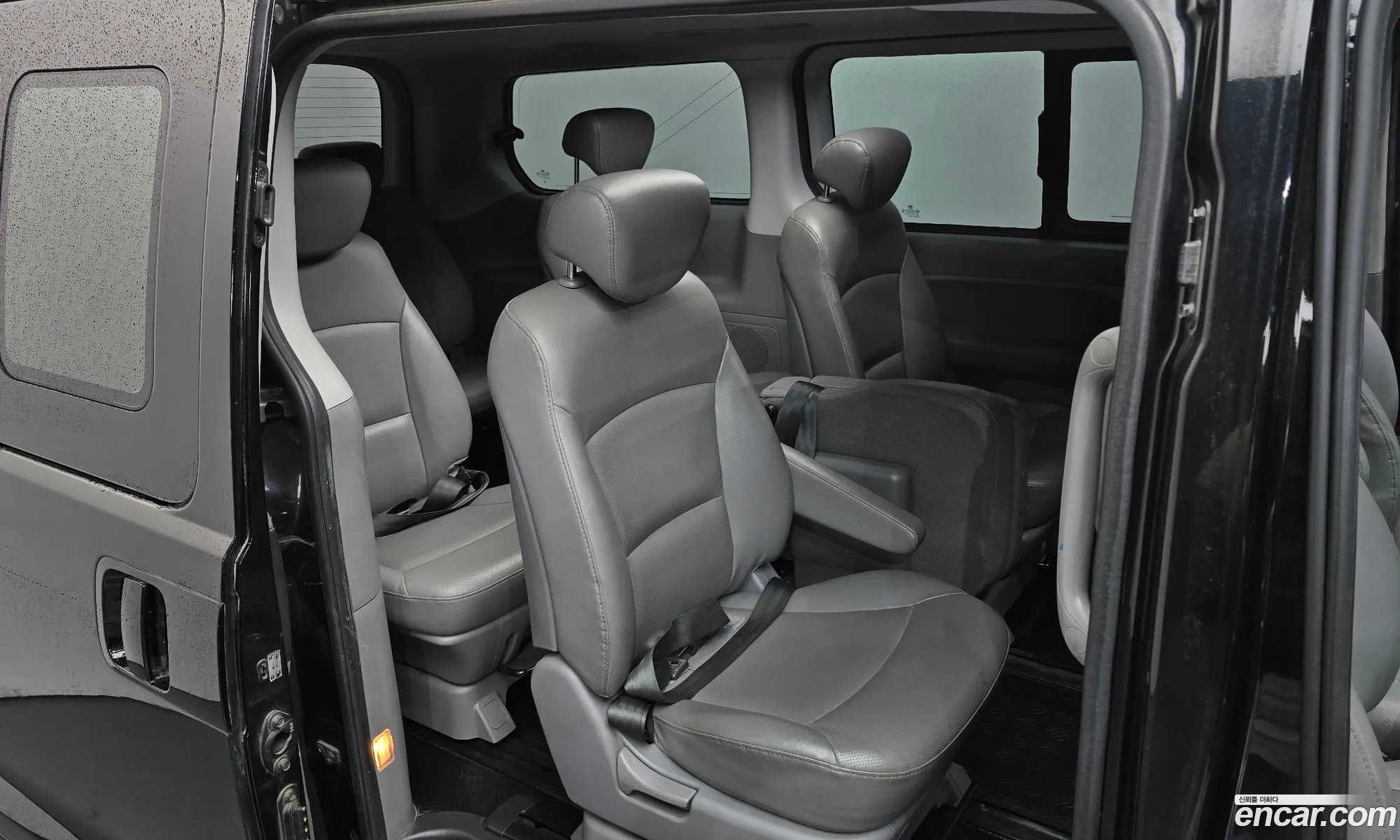 Hyundai Grand Starex 2012 — 25