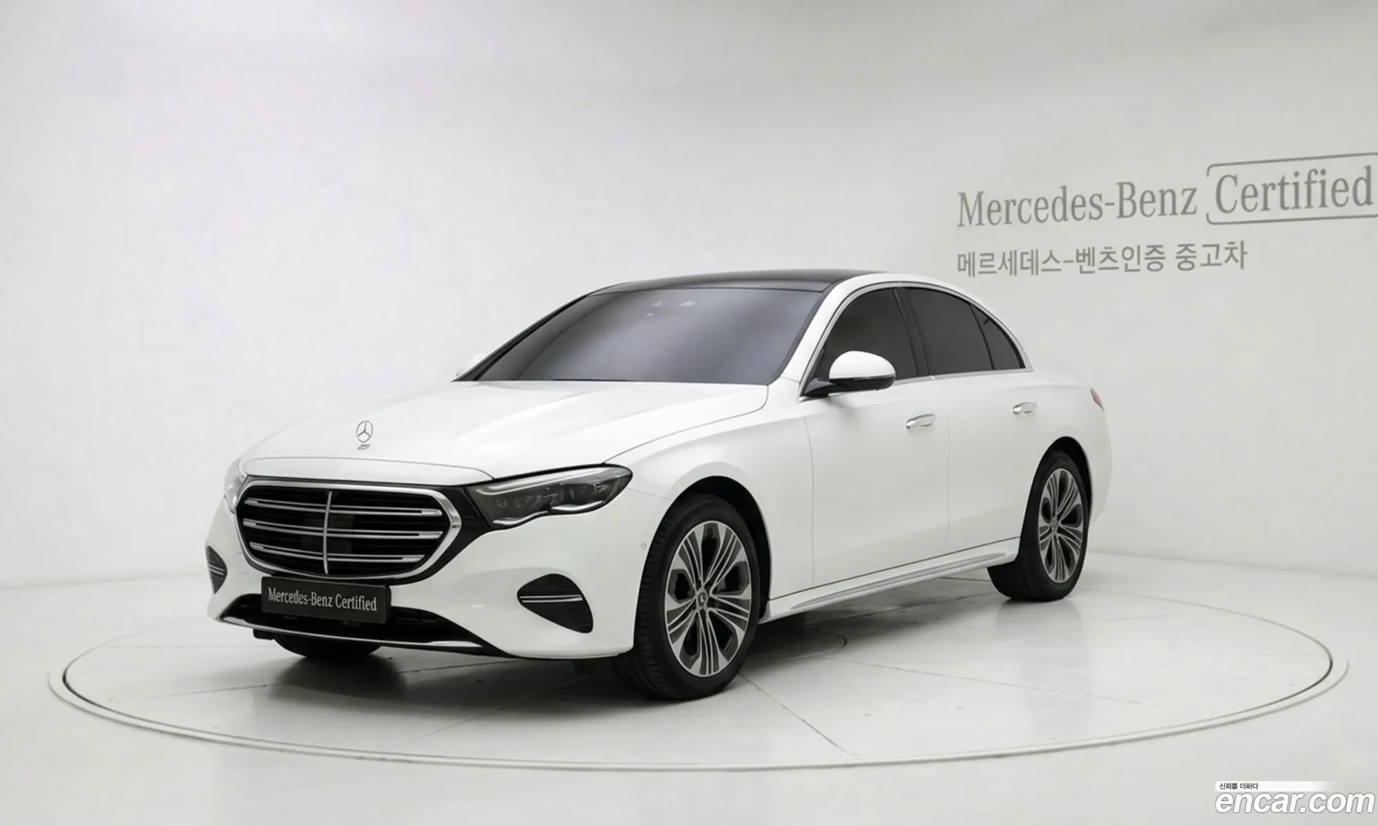 Mercedes-Benz E-Class W214 2025 — 11