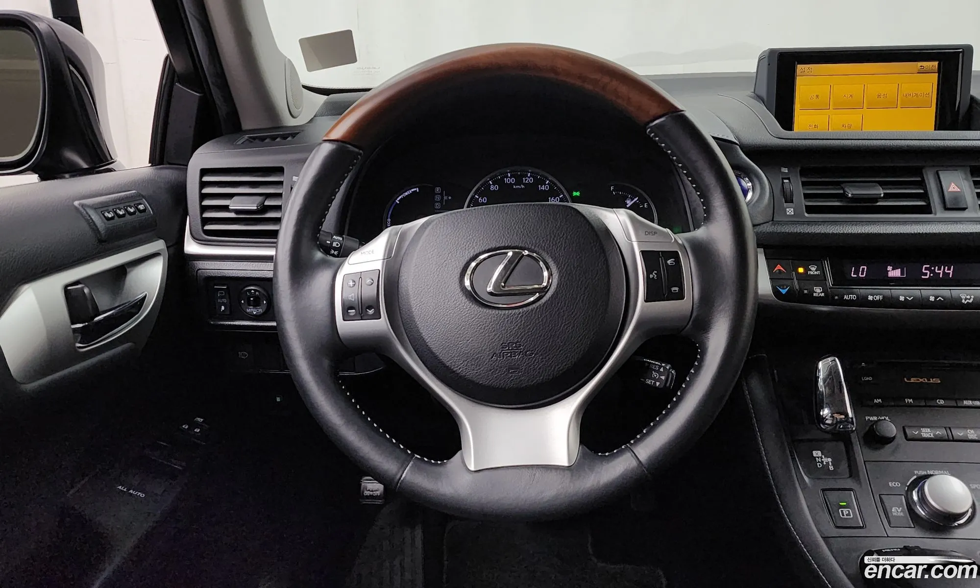 Lexus CT200h 2011 JTHKD5BH9C2056345 — 10